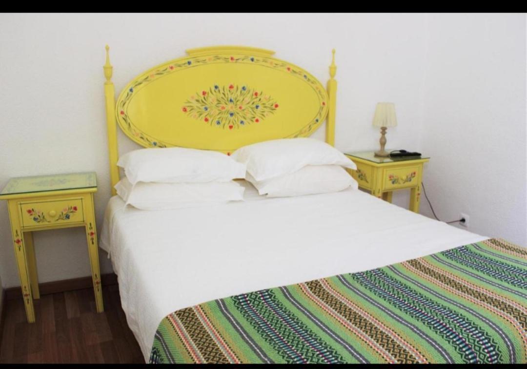 Mont' Sobro Hostel Евора Екстериор снимка